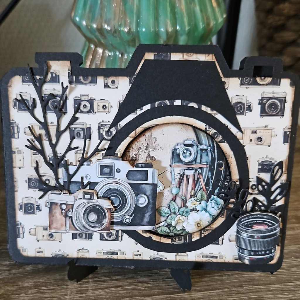  Dutch Doobadoo Chipboard - Retro Camera Album