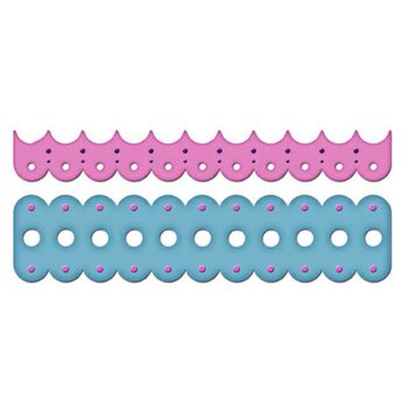 Classic Scalloped Border Petit