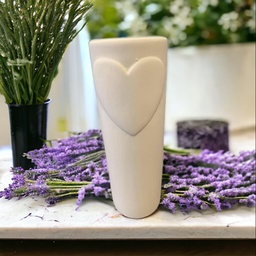 [CLMC369] Tubular Heart Vase (carton of 8)